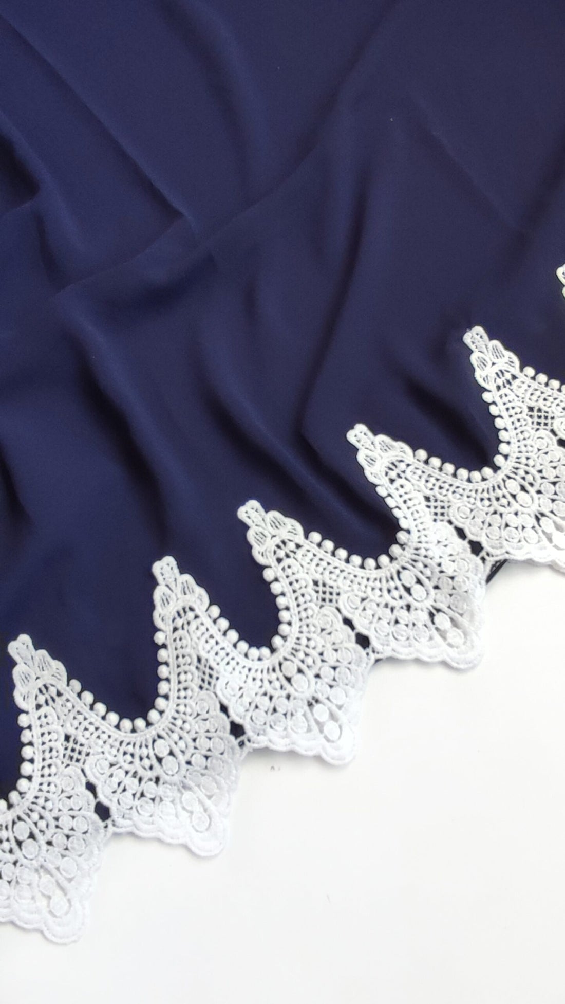 Lacy Daisy Navy
