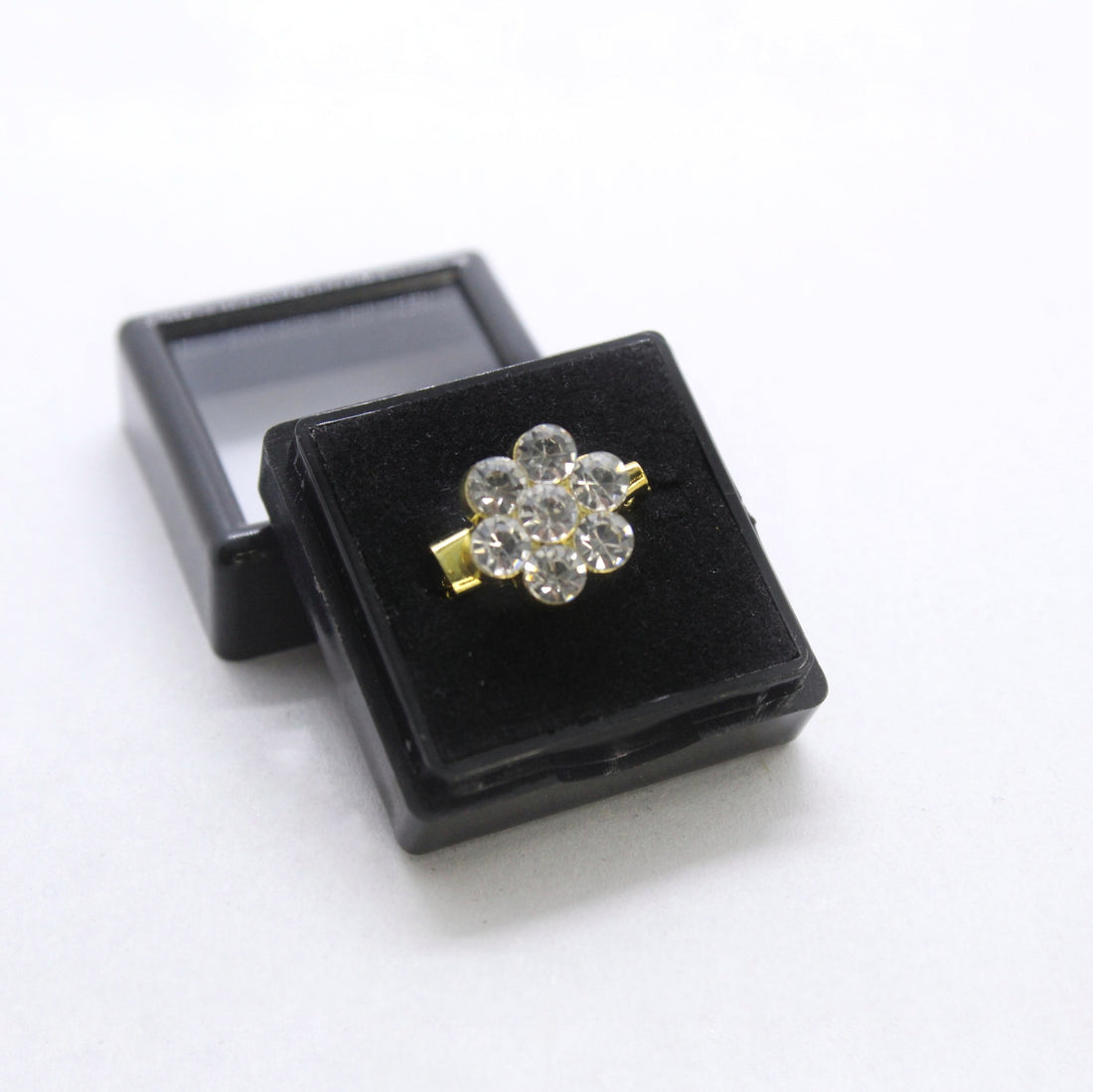 Mini Flower Brooch White