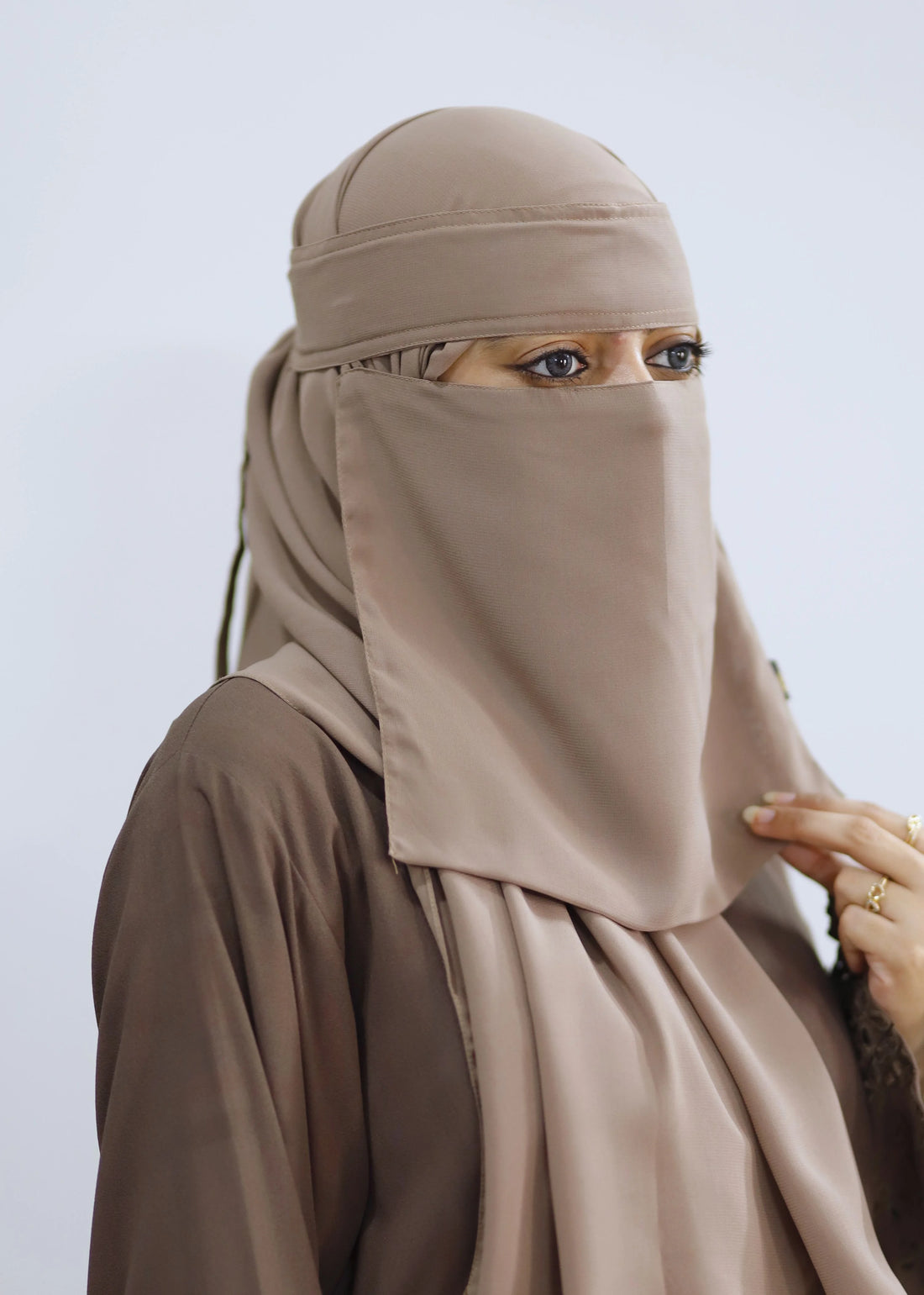 Saudi Niqab Set Sepia