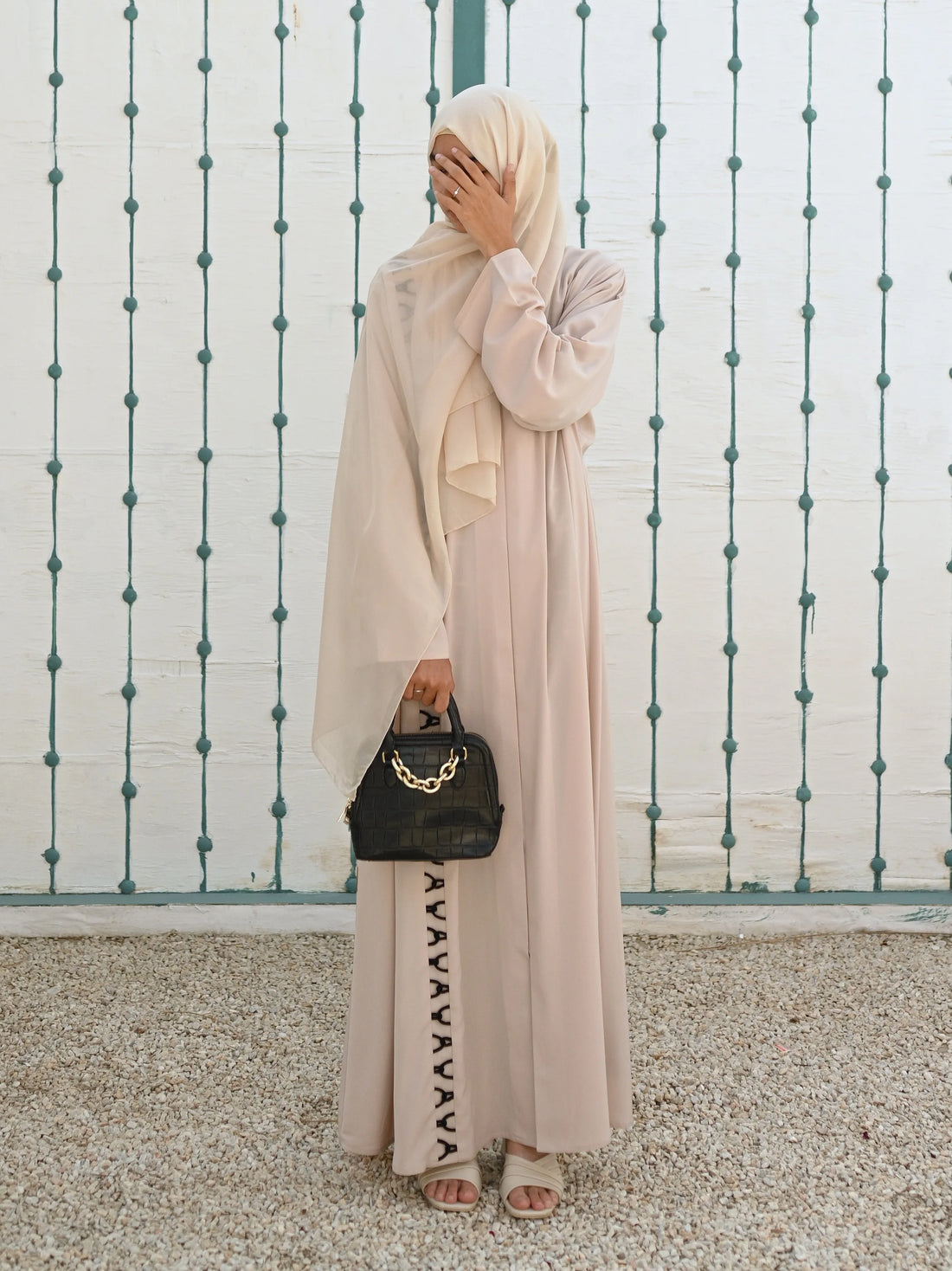 Luma Beige Abaya