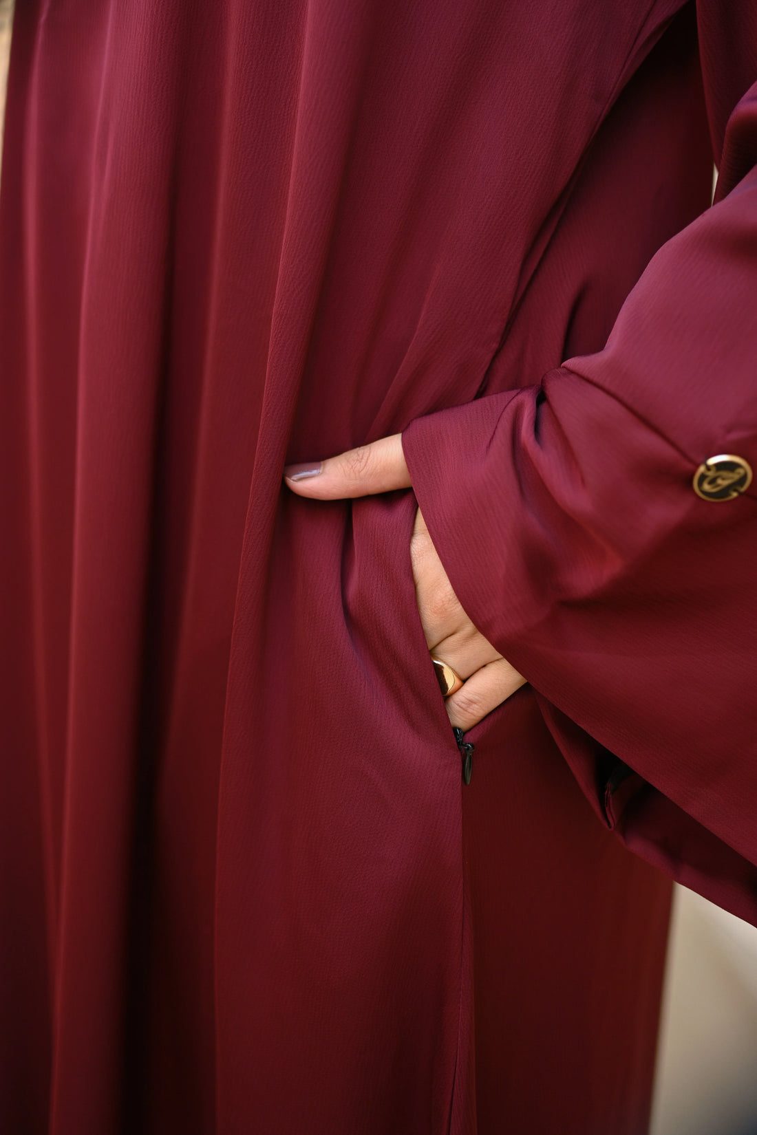 Raha Everyday Luxe Abaya Maroon
