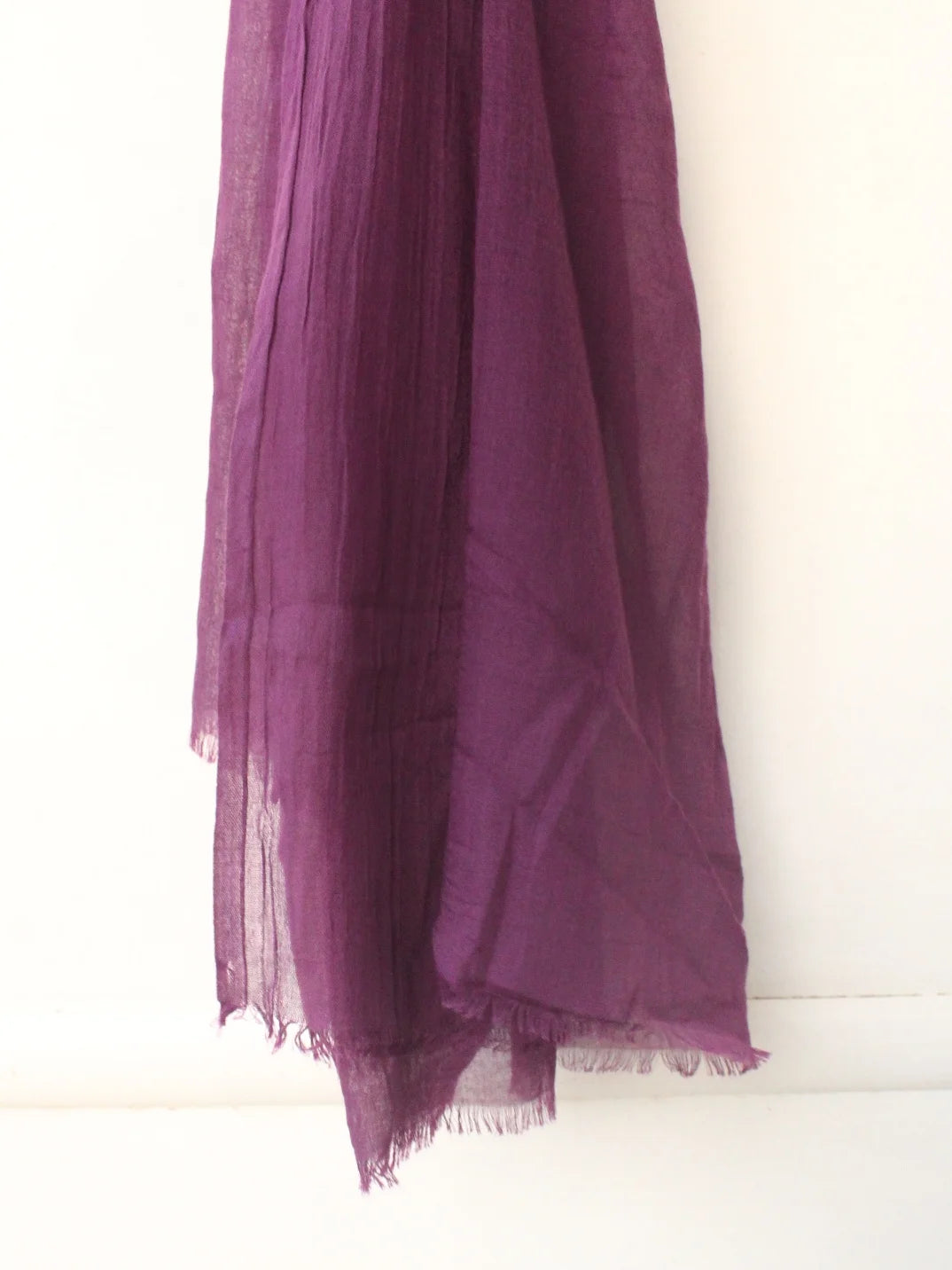 Feather Lawn Hijab Purple
