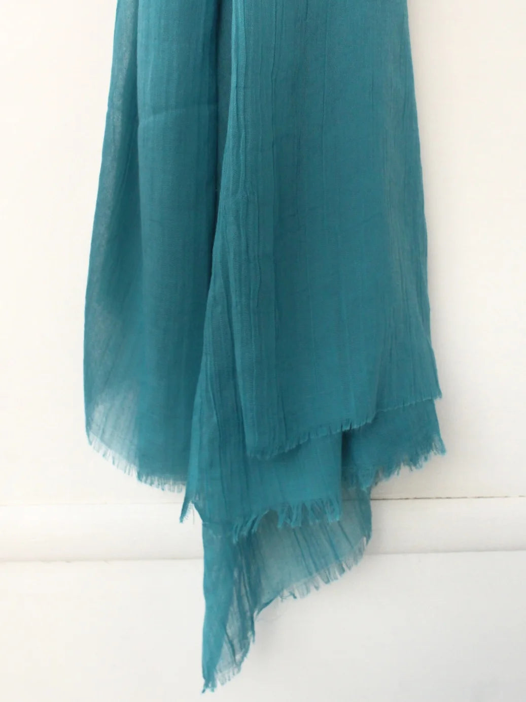 Feather Lawn Hijab Teal