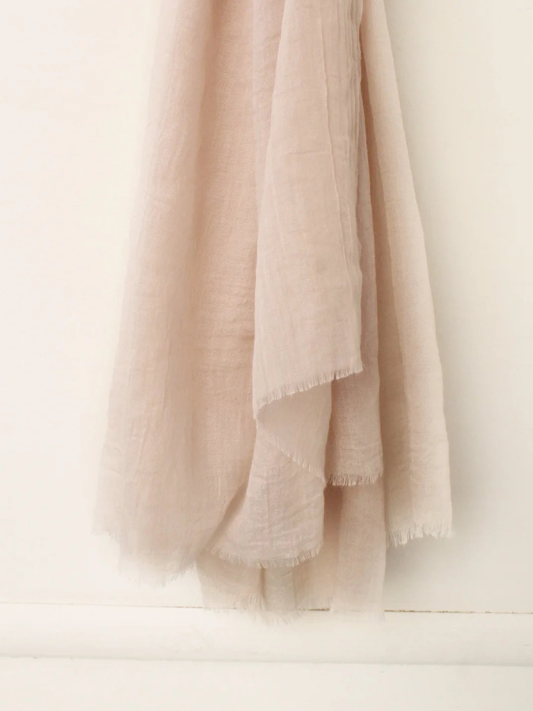 Feather Lawn Hijab Beige