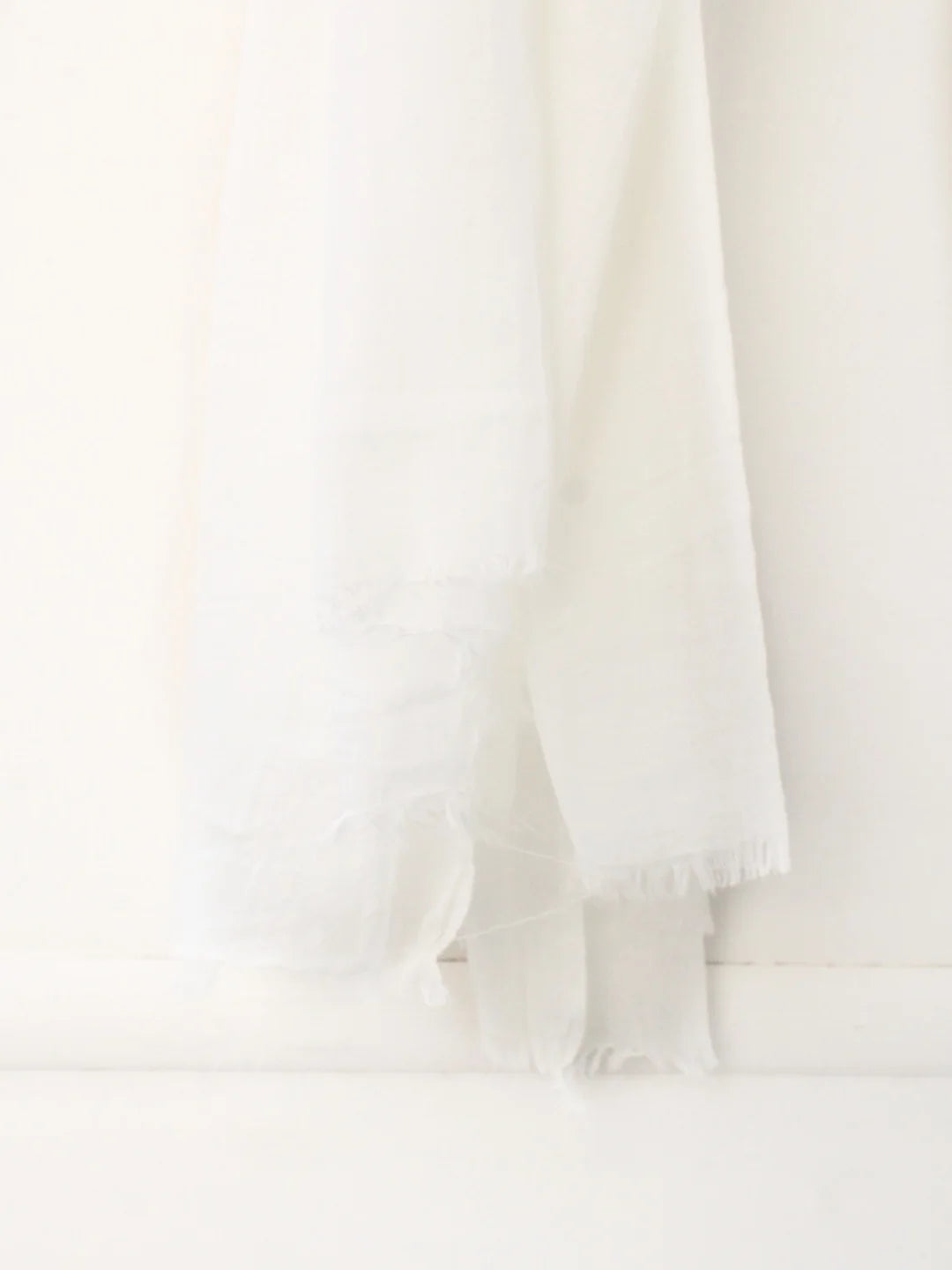 Feather Lawn Hijab Cream