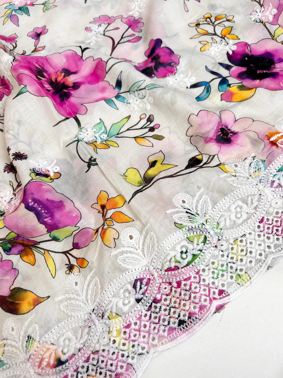 Hafsa Embroidery Chadar